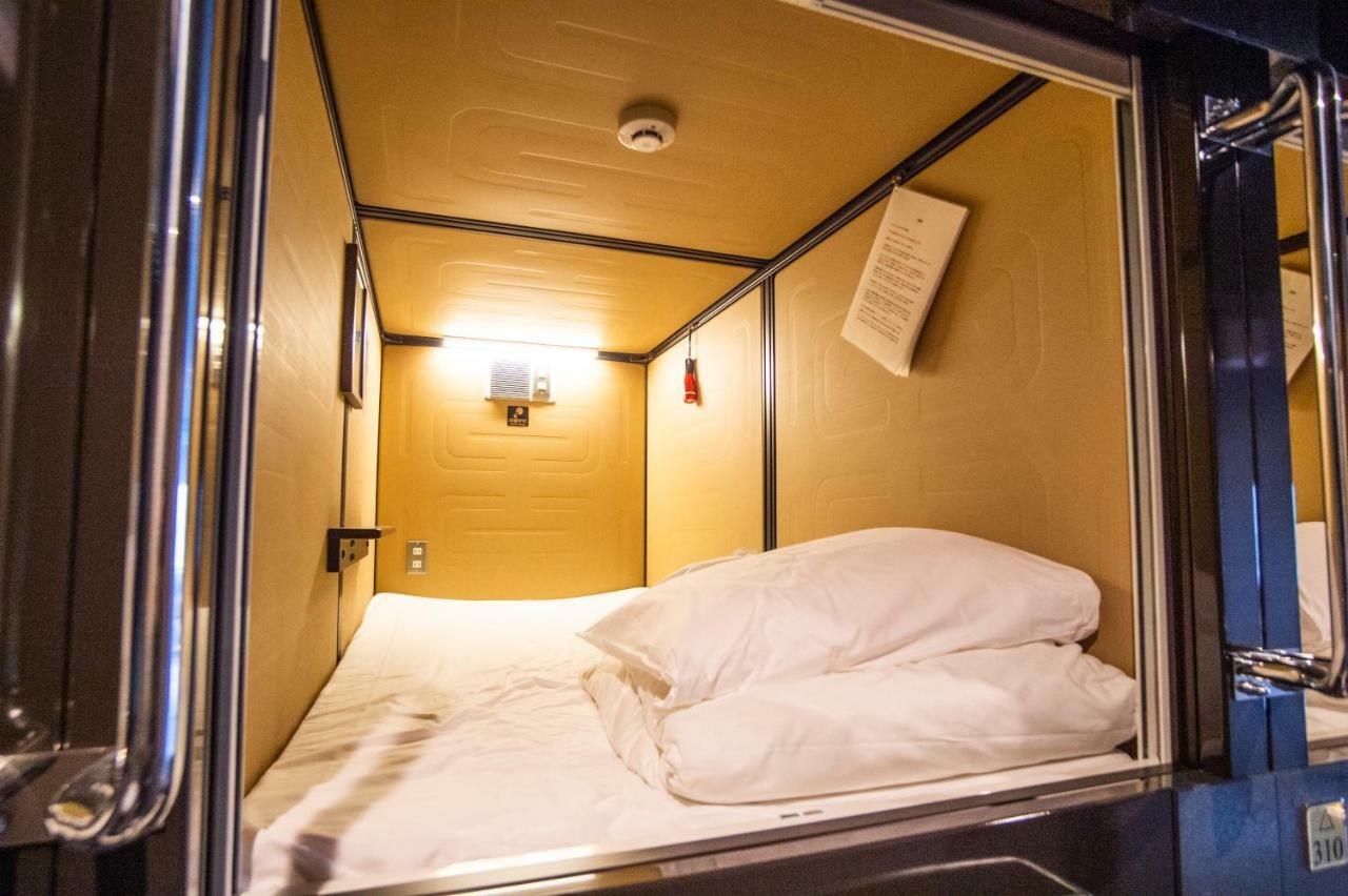 Capsule Hotel Hakodate Buitenkant foto