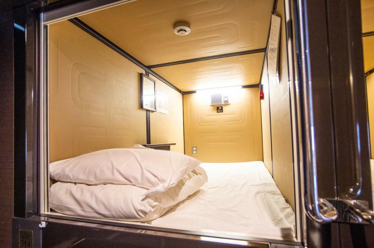 Capsule Hotel Hakodate Buitenkant foto