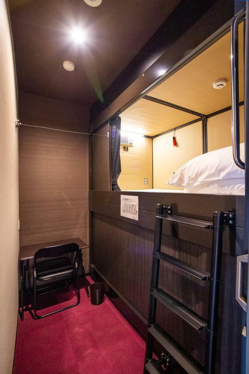 Capsule Hotel Hakodate Buitenkant foto